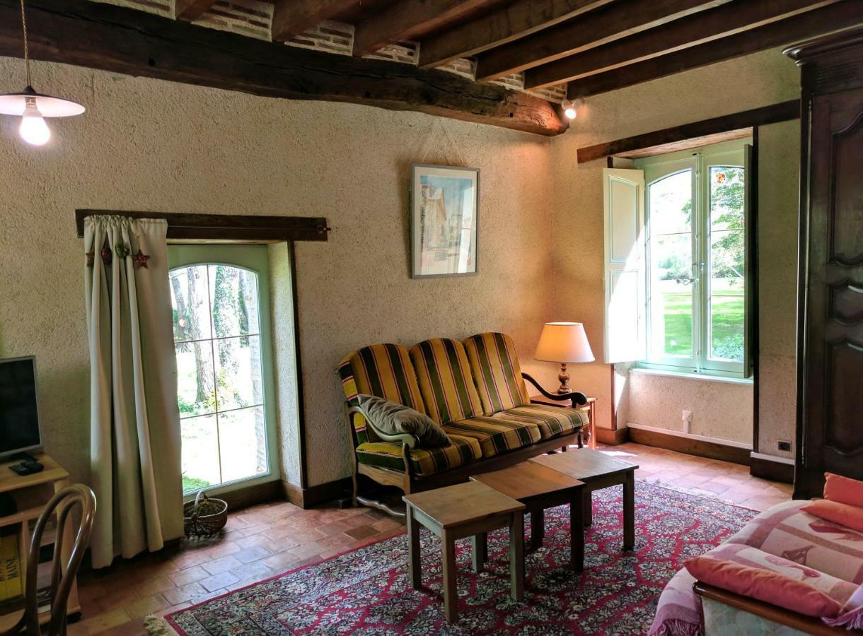 moulin de Rimer Auvers-le-Hamon Buitenkant foto